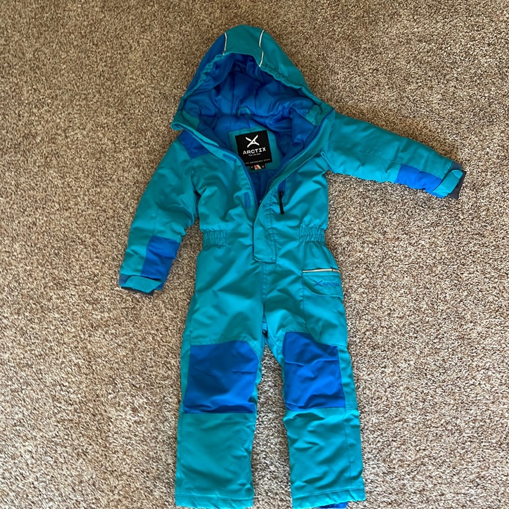 Arctix snow suit girls or boys 4t